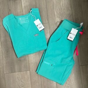 Figs Surgical Green XXS/XXSP Scrubs Set